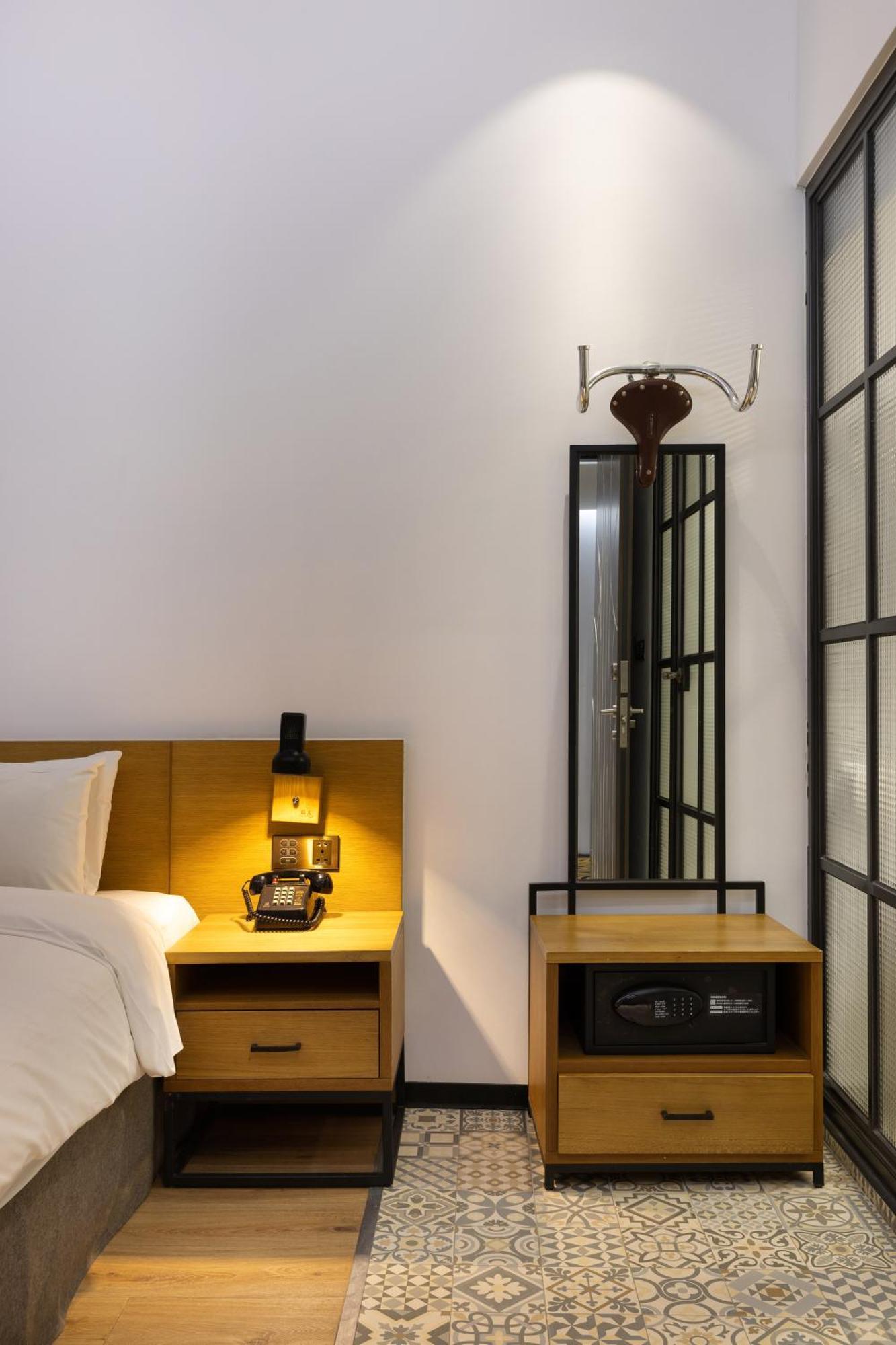 Bluesky Hotel Tajcshung Kültér fotó